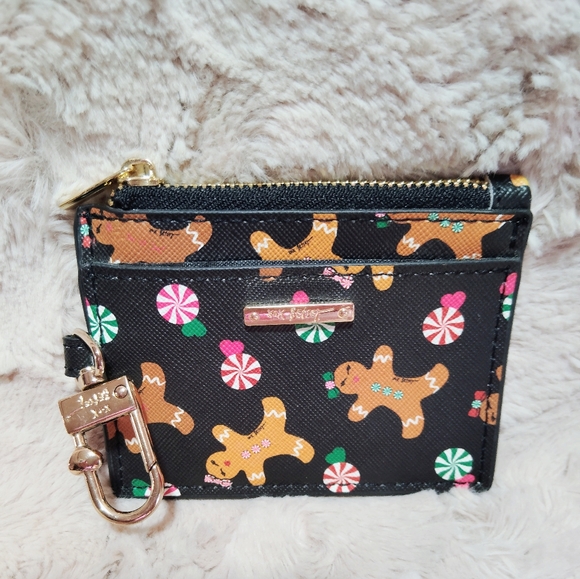 Betsey Johnson Accessories - FREE W/ Any $50 Purchase! LIKE NEW! Betsey Johnson Coin/Card/Key Holder